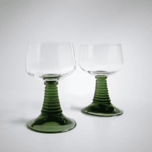 Roemer glazen met groene voet
